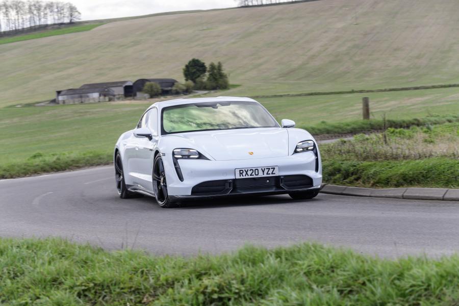  Porsche Taycan Turbo S 2020 года  (UK) (фото 1 из 40)
